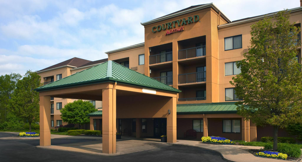 Courtyard By Marriott Cleveland Уэстлейк Экстерьер фото